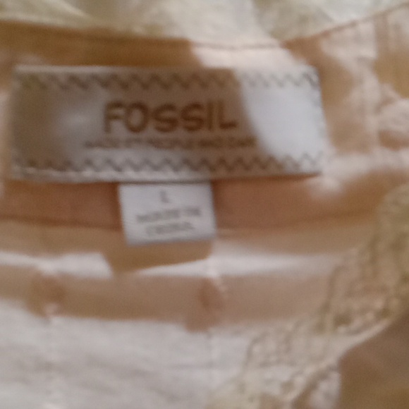 Top - Picture 2 of 3